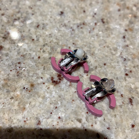 CHANEL 2004 Clip On Earrings - Picture 8 of 10